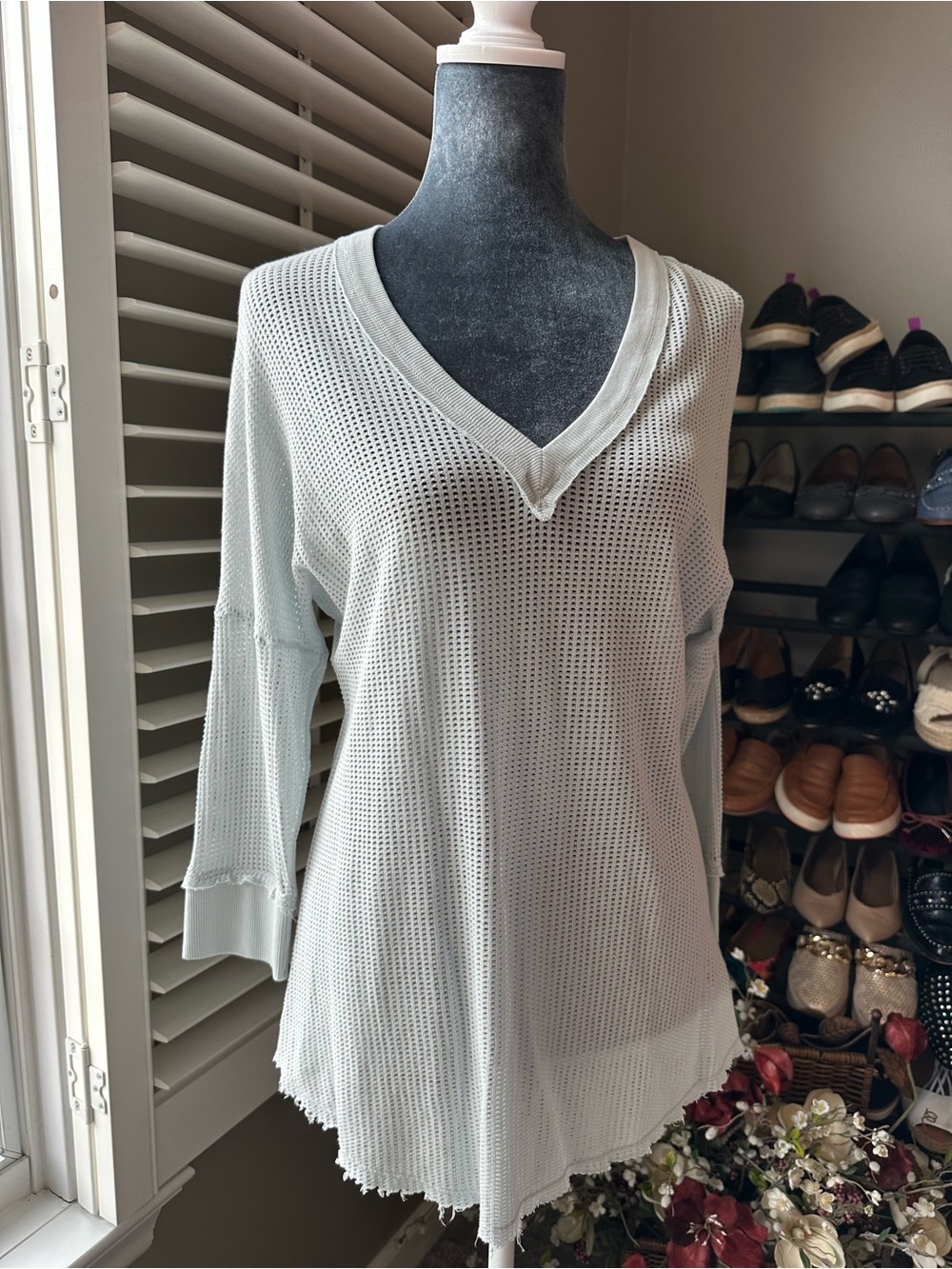XCVI Wearables Mesh Fira V-Neck Drop Shoulder Pullover Pale Light Blue size XS